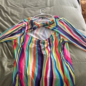 Mesh colorful twist front top